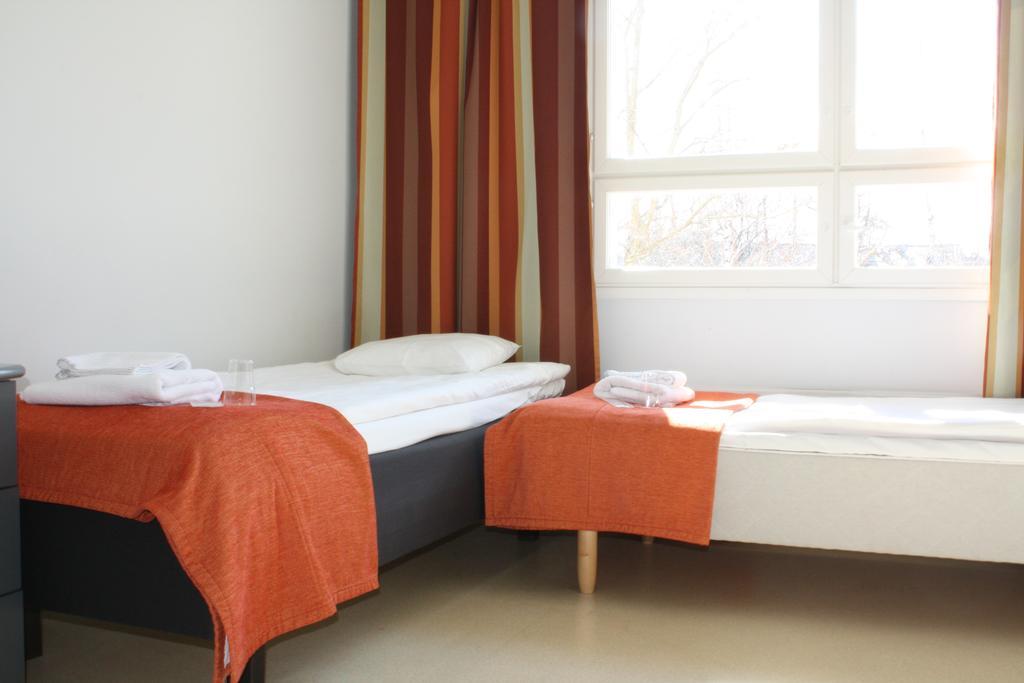 One-Bedroom Apartment,703867855:JPEG