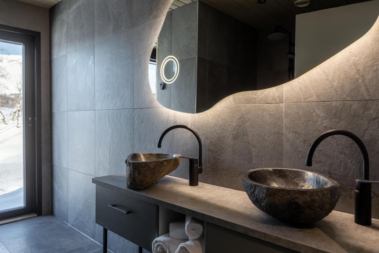 Suite with Sauna and Jacuzzi,1361398151:JPEG