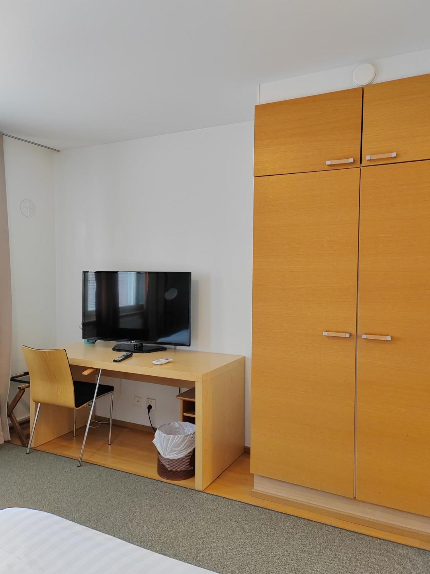 One-Bedroom Apartment,1632206702:JPEG