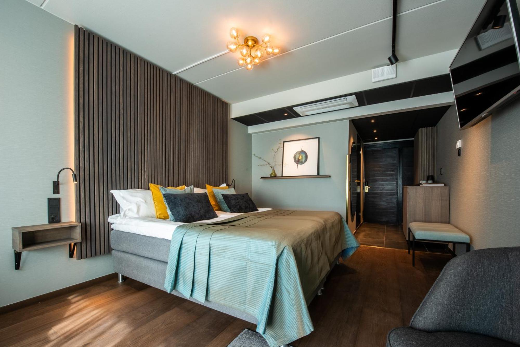 Twin Room,1624748781:JPEG