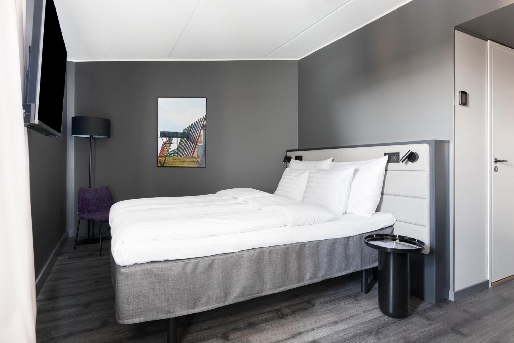 Standard Queen Room,1642314556:JPEG