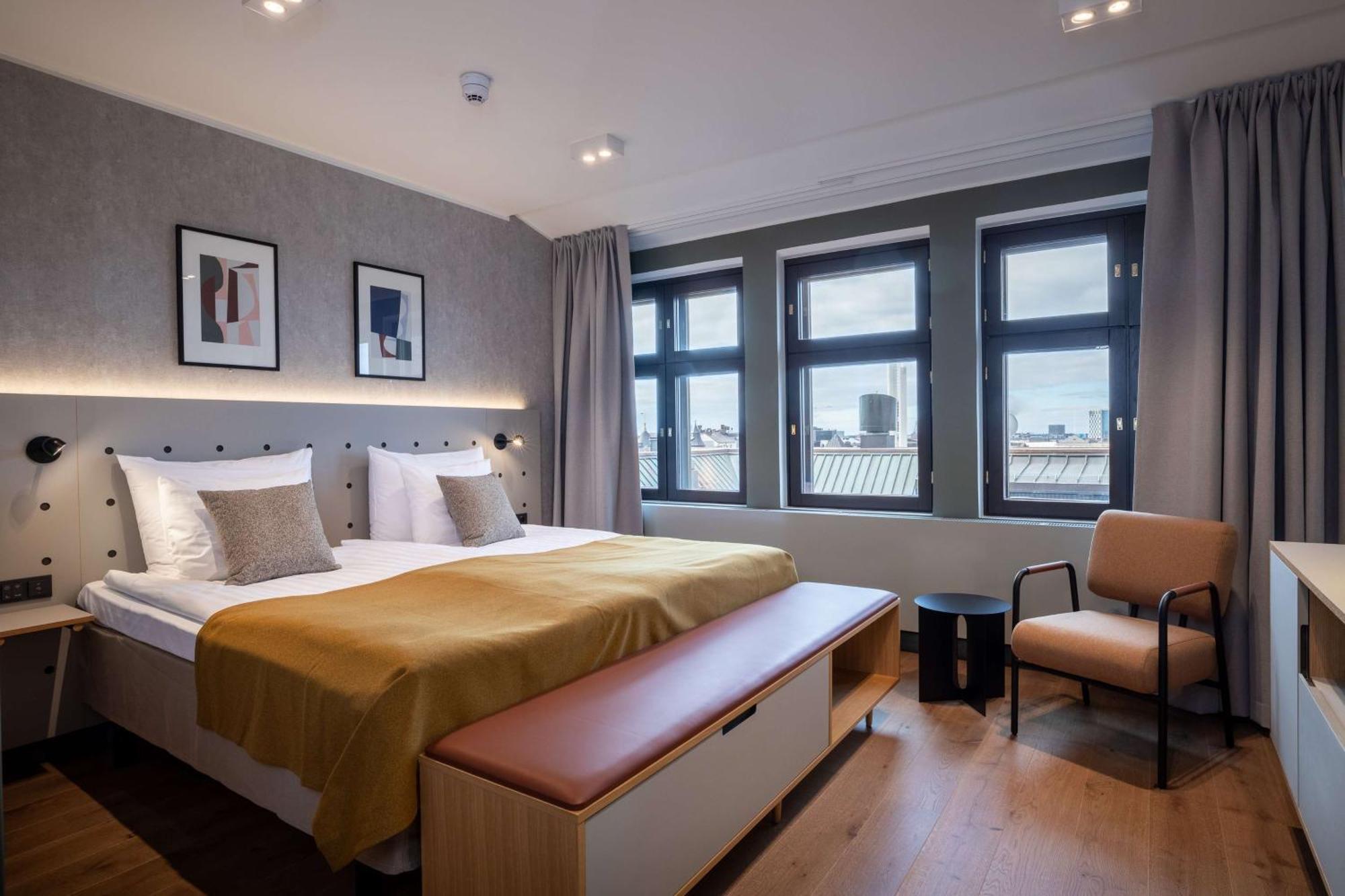 Superior King Room,1650051612:JPEG