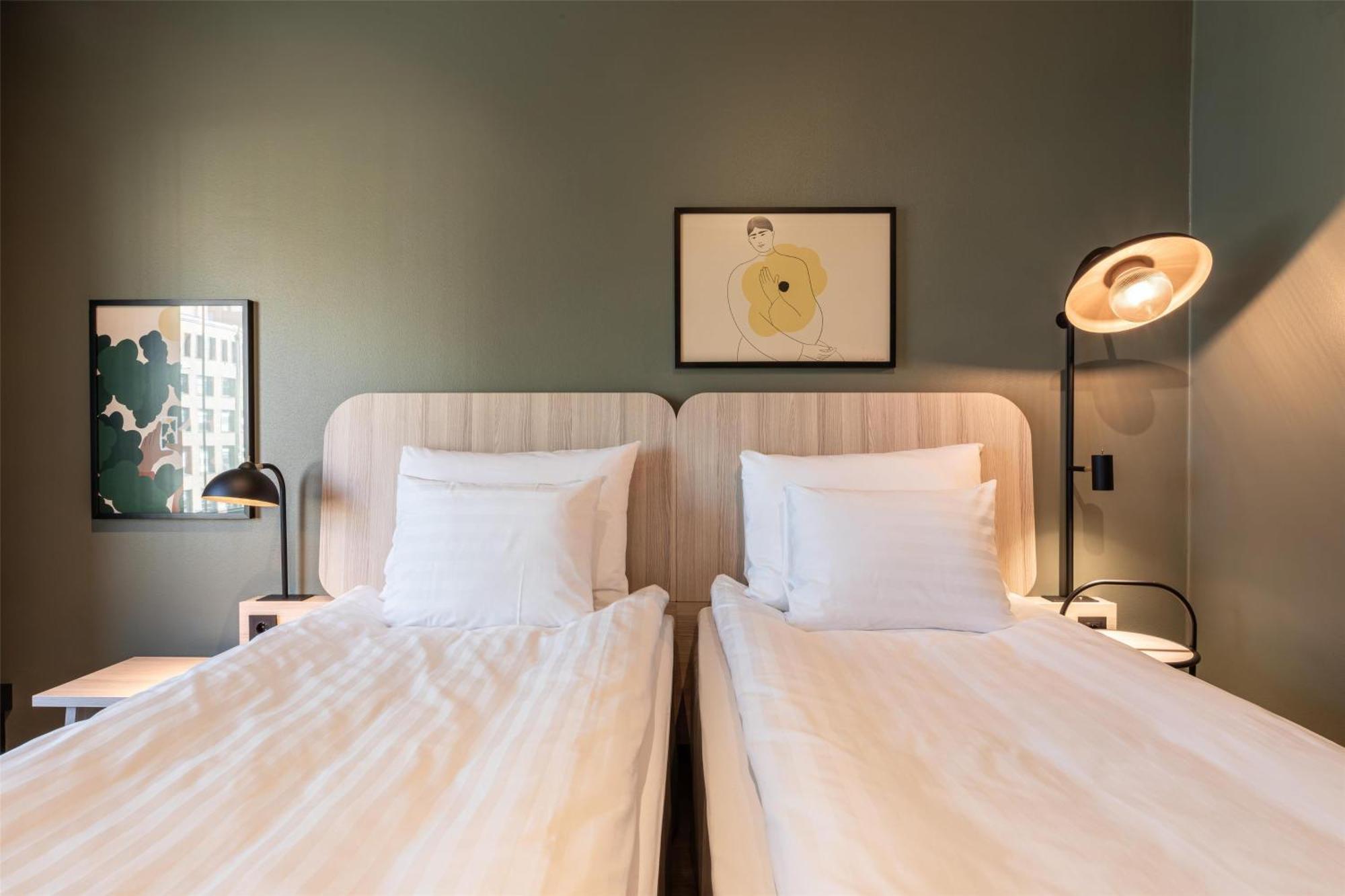Standard Twin Room