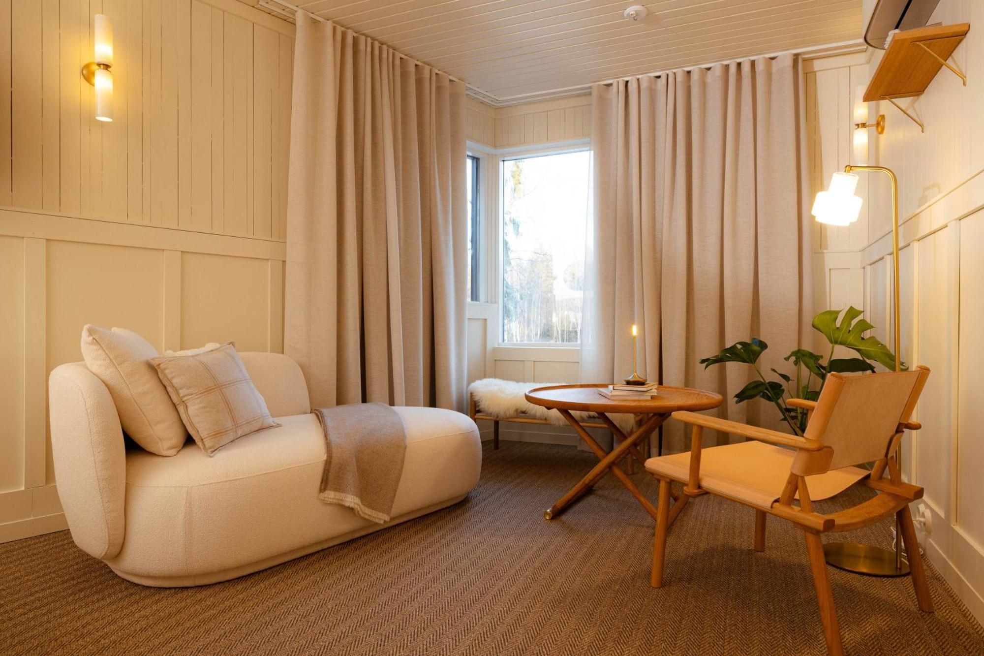 Deluxe Double or Twin Room River View