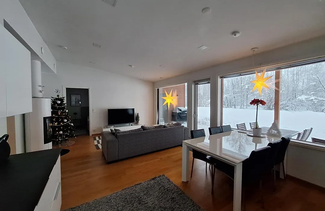 Villa Arctic Light-1