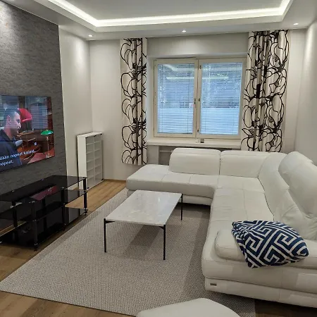 Large 3 Bedroom Renovated Apartment In Leafy Munkkiniemi-3