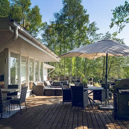 Villa Dynni - Villa Dynni - South Facing - Seafront - Jacuzzi-2