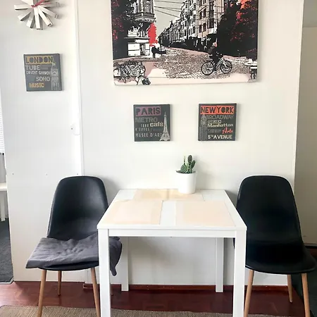 Sweethome Design District Studio City Center 14-3