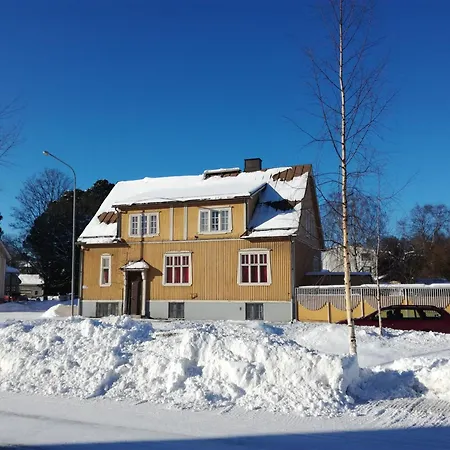 Firsthome Guesthouse-3