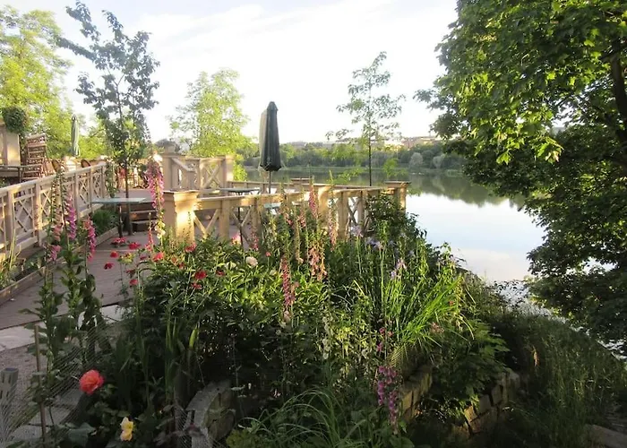 Historic Villa In The City With A Sea Bay View Helsinki che accetta animali