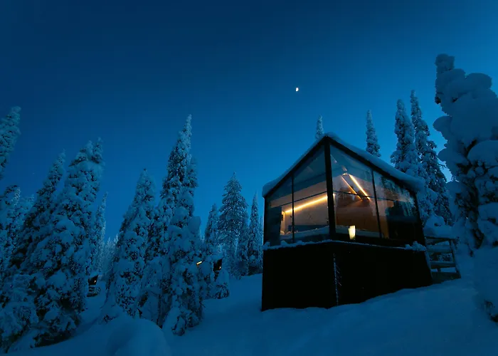 Magical Pond Nature Igloos Rukatunturi
