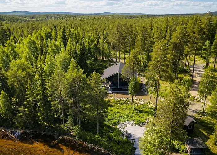 Norvamaja With A Lake View, Sauna And Jacuzzi Rovaniemi